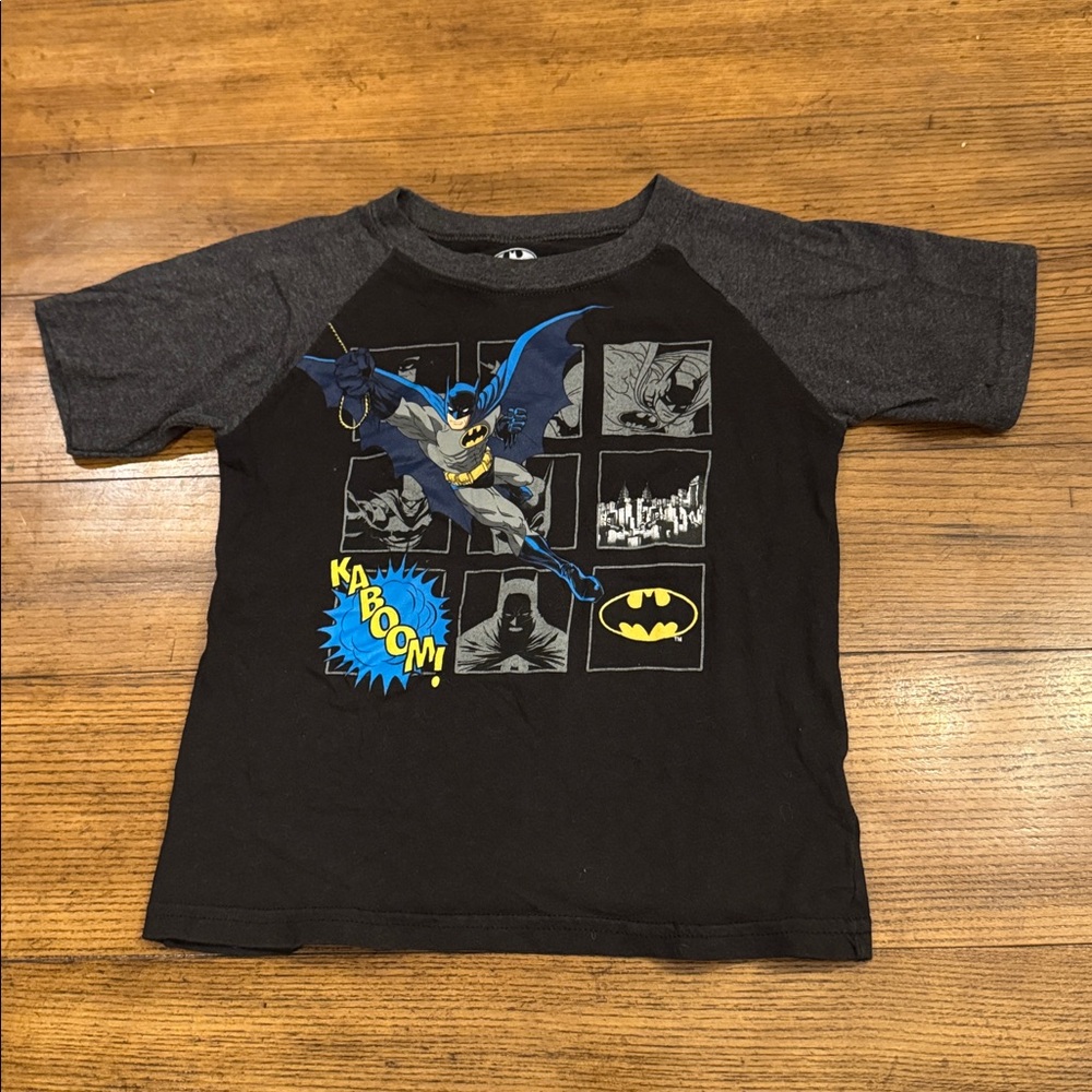 ☀️3 for $10☀️ Batman T-Shirt